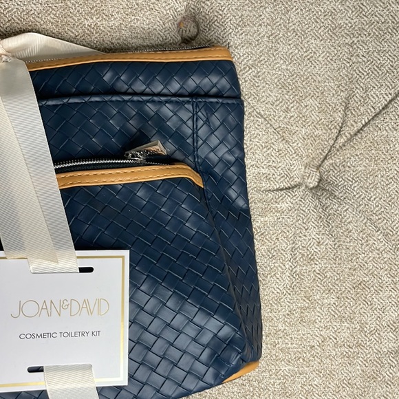 Cosmetic Toiletry Bag - Picture 3 of 3